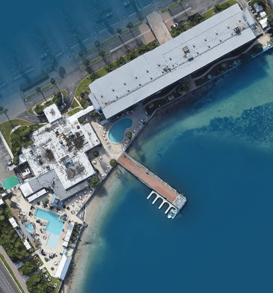 Vista aérea de The Godfrey Hotel & Cabanas Tampa sobre la bahía
